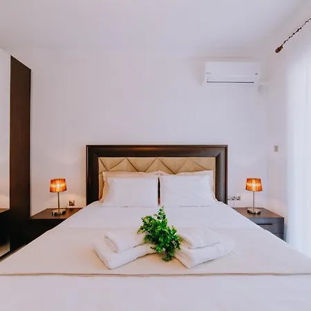 Kardias Luxury 公寓