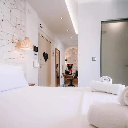Kardias Luxury 公寓 *